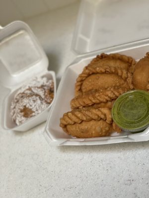Photo of Marines Empanadas Delicias Colombianas - Houston, TX, US. Empanadas