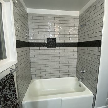 DBR Construction - Shower backsplash with niche.  They even finished it off by reinstalling our fixtures. - General Contractors Near Me - Beavercreek, Oregon