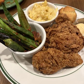 Fixins - Fried chicken, okra, Mac n cheese, cornbread - Soul Food Near Me - Detroit, Michigan Fixins - Fried chicken, okra, Mac n cheese, cornbread - Soul Food Near Me - Detroit, Michigan