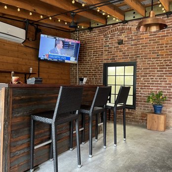 Bistro 221 - Patio Bar - American Near Me - Saint George, South Carolina