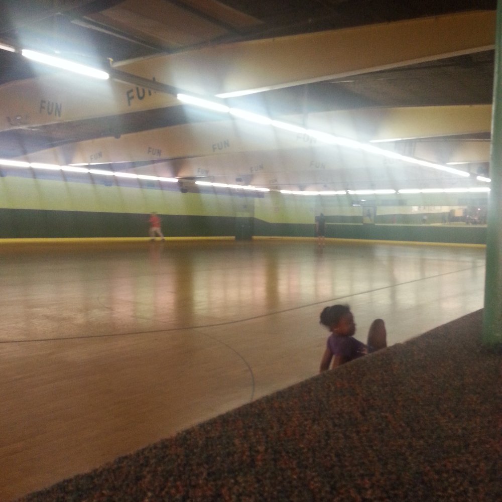 Skateland - Lol and that's how busy the place is .... - Skating Rinks Near Me - Bakersfield, California Skateland - Lol and that's how busy the place is .... - Skating Rinks Near Me - Bakersfield, California