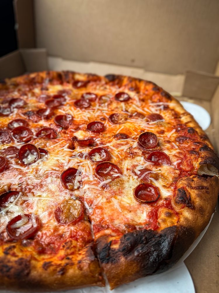 Food from Dantini Pizza