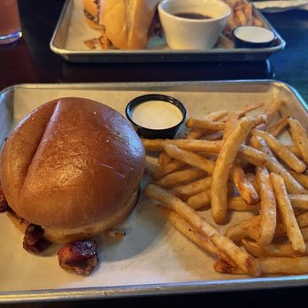 Twisted Pig Bar and Grill - American Near Me - Modesto, California Twisted Pig Bar and Grill - American Near Me - Modesto, California