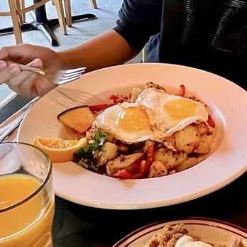 Hobee's Restaurant - Breakfast & Brunch Near Me - Belmont, California