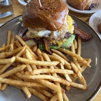 Winston’s Cafe & Bakery - My breakfast burger - Bakeries Near Me - Napa, California Winston’s Cafe & Bakery - My breakfast burger - Bakeries Near Me - Napa, California