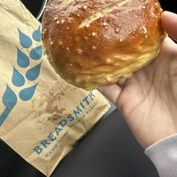 Omg if you could smell this photo!! The pretzel buns are SO DELICIOUS