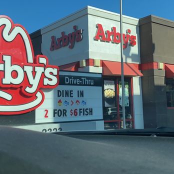 Arby's - Front Of Arby's - Fast Food Near Me - Apache Junction, Arizona
