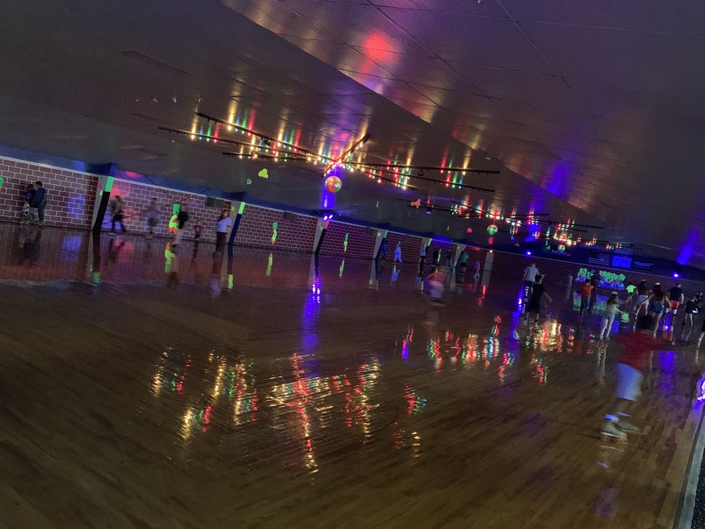 SK8 ZONE Updated September 2024 301 Flora Dr, Jefferson City