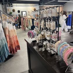 Ellis Clothing