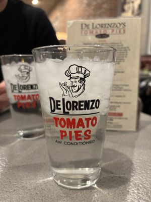 De Lorenzo's Tomato Pies by null