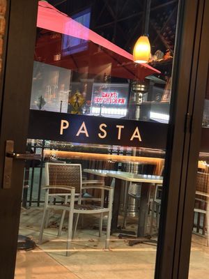 Dave's Hot Chicken by null