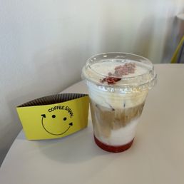 Strawberry Cloud Latte Strawberry Cloud Latte