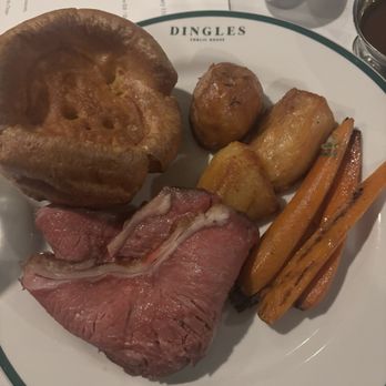 Dingles Public House - Very blah Sunday roast. - Gastropubs Near Me - San Francisco, California