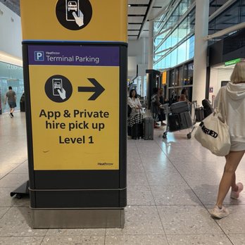 Heathrow Airport - Airports Near Me - Hounslow, XGL