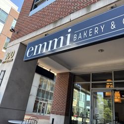 Emmi Bakery & Cafe