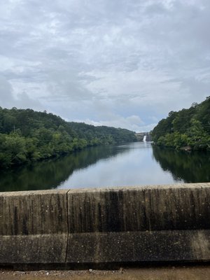Lookout Point Lakeside Inn by null