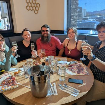 Broken Yolk Cafe - Breakfast & Brunch Near Me - Henderson, Nevada