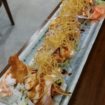 Moeru - Crunch salmon prawn roll. - Japanese Near Me - West Ryde, NSW Moeru - Crunch salmon prawn roll. - Japanese Near Me - West Ryde, NSW