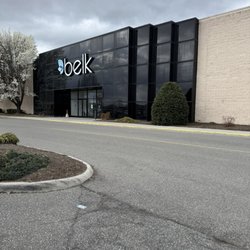 Belk - Belk store front outside.