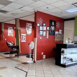Oasis Eyebrow Threading and Spa - Inside