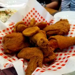 Shakey's Pizza