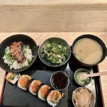SUSHI-SAN - Express lunch - Sushi Bars Near Me - Chicago, Illinois SUSHI-SAN - Express lunch - Sushi Bars Near Me - Chicago, Illinois