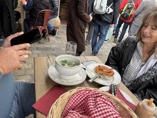 Historische Wurstkuchl by null