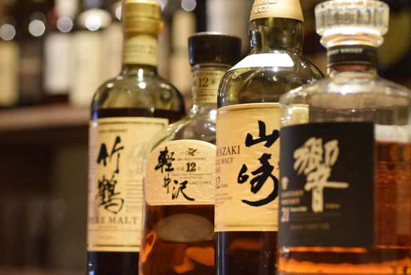 お酒の博物館 博多駅前 – お酒の美術館