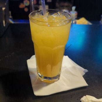 Tom's Peacock Bar & Grill - Bars Near Me - Corvallis, Oregon
