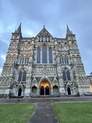 Salisbury Cathedral by null