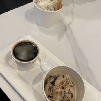 Murphy's - Affogato - Ice Cream & Frozen Yogurt Near Me - South Bend, Indiana Murphy's - Affogato - Ice Cream & Frozen Yogurt Near Me - South Bend, Indiana
