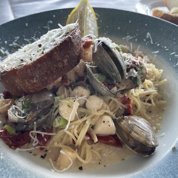 The Spinnaker - Pasta - Breakfast & Brunch Near Me - Sausalito, California