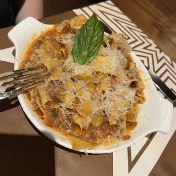 Pera Soho - Ragu - Mediterranean Near Me - New York, New York Pera Soho - Ragu - Mediterranean Near Me - New York, New York