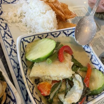President Thai - Green Curry Sole Fillet. Filet was fresh and veggies (bell peppers, zucchini, string beans). Light not too creamy. - Thai Near Me - Pasadena, California President Thai - Green Curry Sole Fillet. Filet was fresh and veggies (bell peppers, zucchini, string beans). Light not too creamy. - Thai Near Me - Pasadena, California