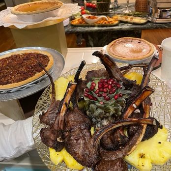Robert's Catering Service - Could not get enough mouthwatering popsicle lamb chops - Caterers Near Me - Burbank, California