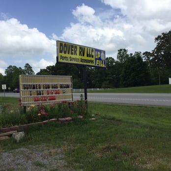 Dover RV - The road sign in front of the store. - Auto Parts & Supplies Near Me - Dover, Tennessee