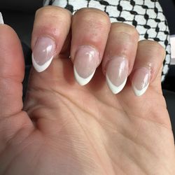 Central Nails