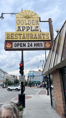 Golden Apple Grille & Breakfast House by null