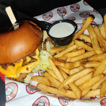 Harbor Town Pub - Chicken - Bars Near Me - San Diego, California