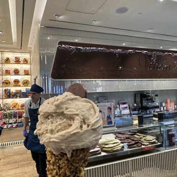 Venchi - Gelato Near Me - Santa Clara, California
