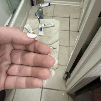 312 Nails & Spa - Nail glue stuck to skin - Nail Salons Near Me - Wheeling, Illinois