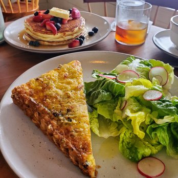 Josephine House - Tart and Pancakes - American Near Me - Austin, Texas Josephine House - Tart and Pancakes - American Near Me - Austin, Texas