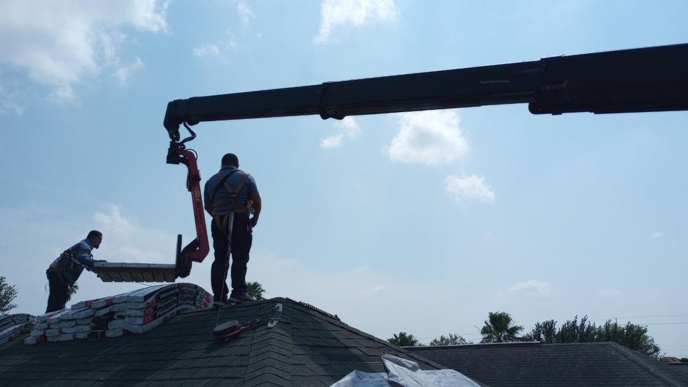 Slide of Lone Star Roofing N Solar