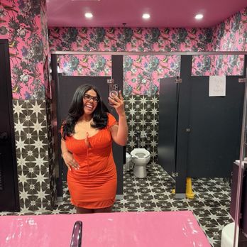 Voodoo Bayou - The bathroom was beautiful. I love the ambience of it and also not to mention you could see all the decorations. - Cocktail Bars Near Me - Orlando, Florida Voodoo Bayou - The bathroom was beautiful. I love the ambience of it and also not to mention you could see all the decorations. - Cocktail Bars Near Me - Orlando, Florida