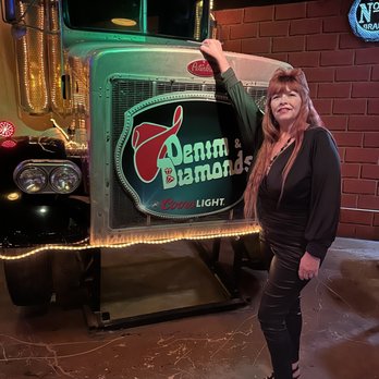 Denim and Diamonds - Great photo Oppurtunity! - Music Venues Near Me - Mesa, Arizona