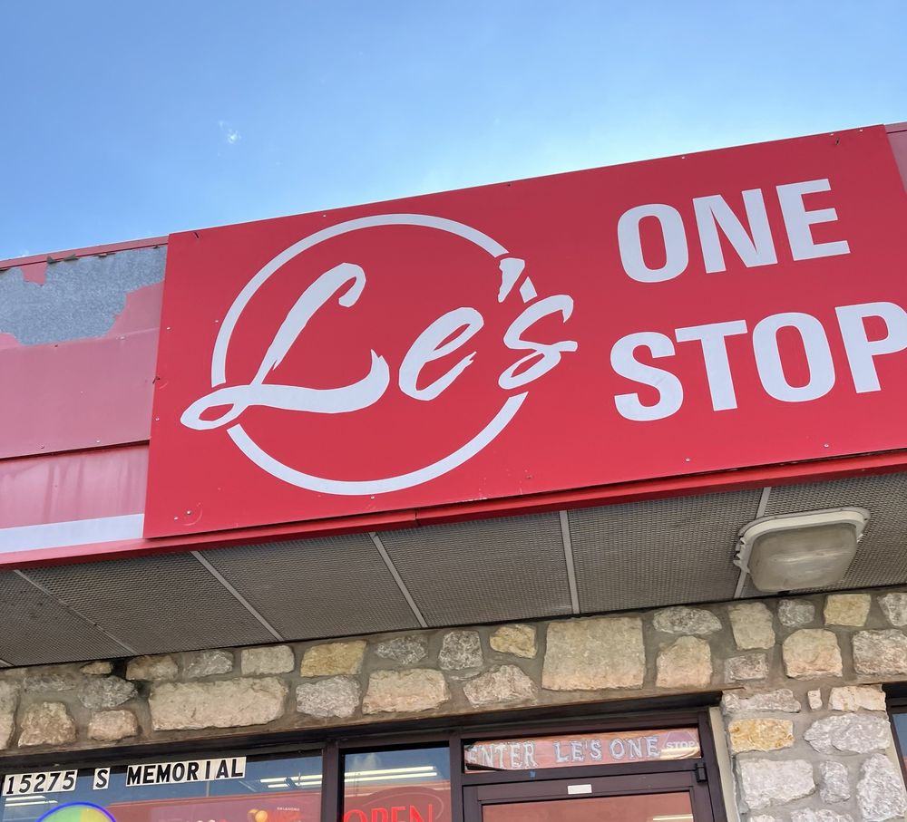 Le’s One Stop Logo