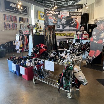 The Rinks Irvine Inline - Inventory blowout; size small $15 clearance pants(!) - Skating Rinks Near Me - Irvine, California The Rinks Irvine Inline - Inventory blowout; size small $15 clearance pants(!) - Skating Rinks Near Me - Irvine, California