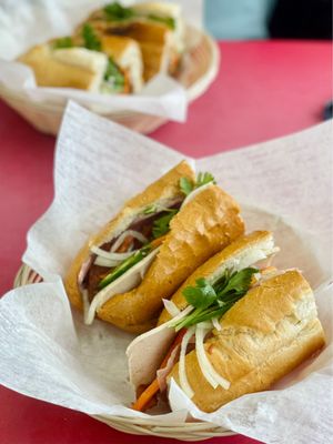 Banh Mi K by null