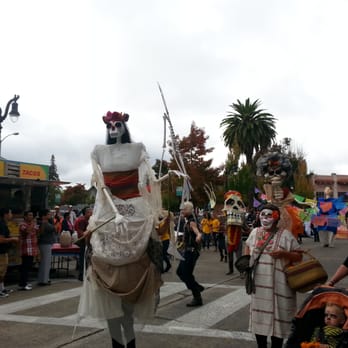 Dia de Los Muertos 2015 - Festivals Near Me - Petaluma, California Dia de Los Muertos 2015 - Festivals Near Me - Petaluma, California