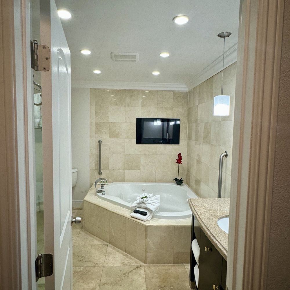 Hotels With Jacuzzi in Room Buellton, CA - Last Updated January 2026 - Yelp, image size:1000x1000